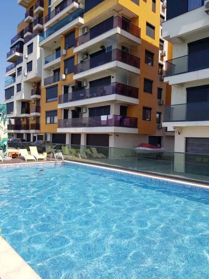 The Nest By The Black Sea - Sophia 1 Mamaia Bagian luar foto